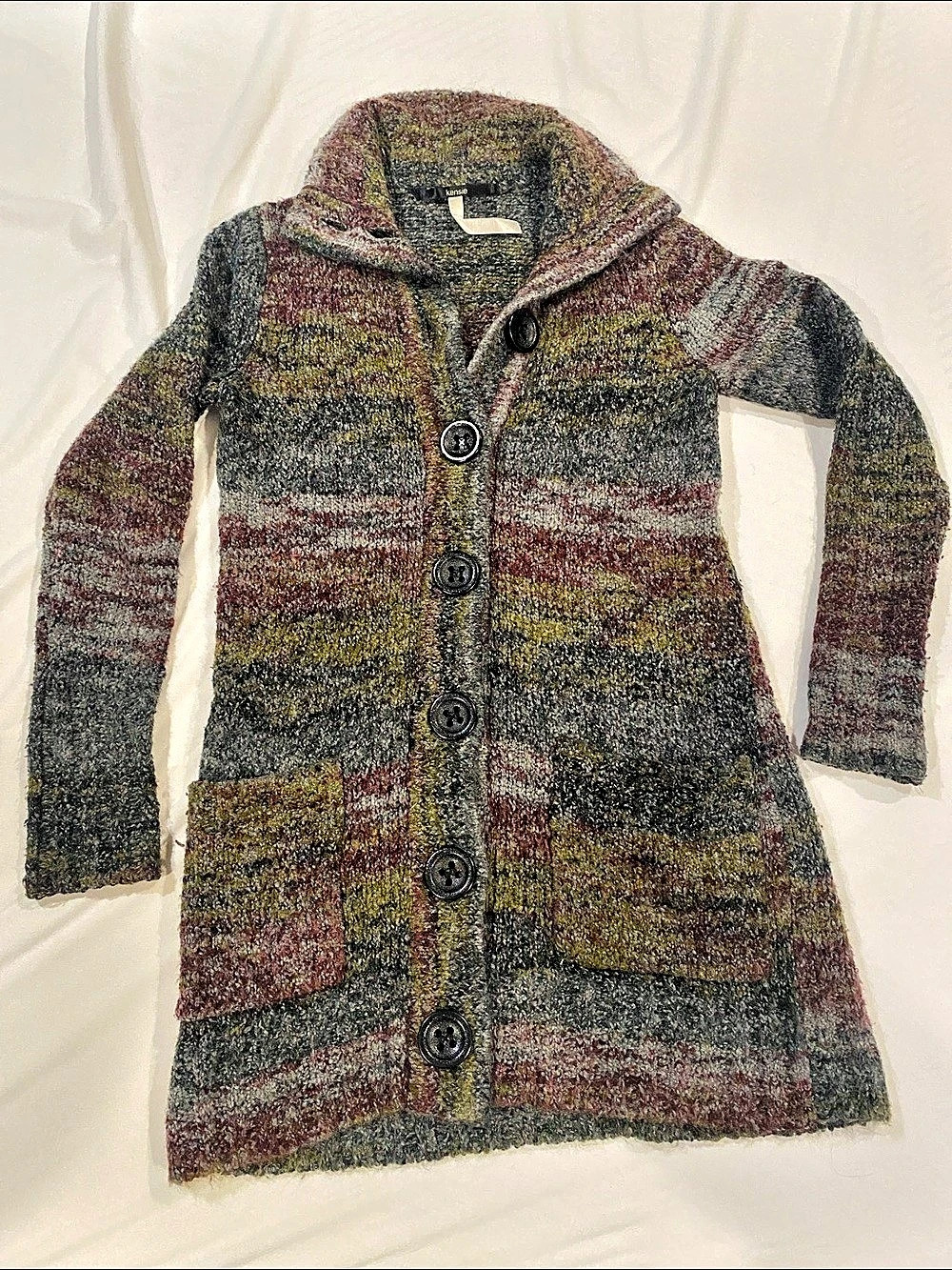 kensie Abstract Knit Button Front Cardigan in Gray & Red